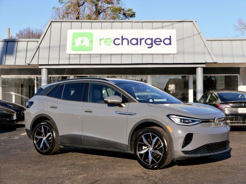 Used 2024 Volkswagen ID.4 Pro S image 4