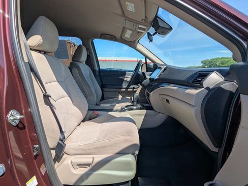 Used 2016 Honda Pilot EX image 16