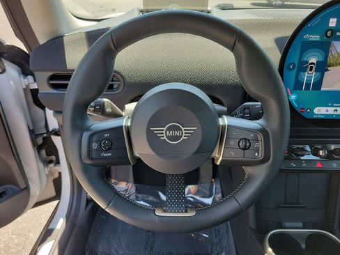 Used 2025 MINI Cooper S FWD image 24