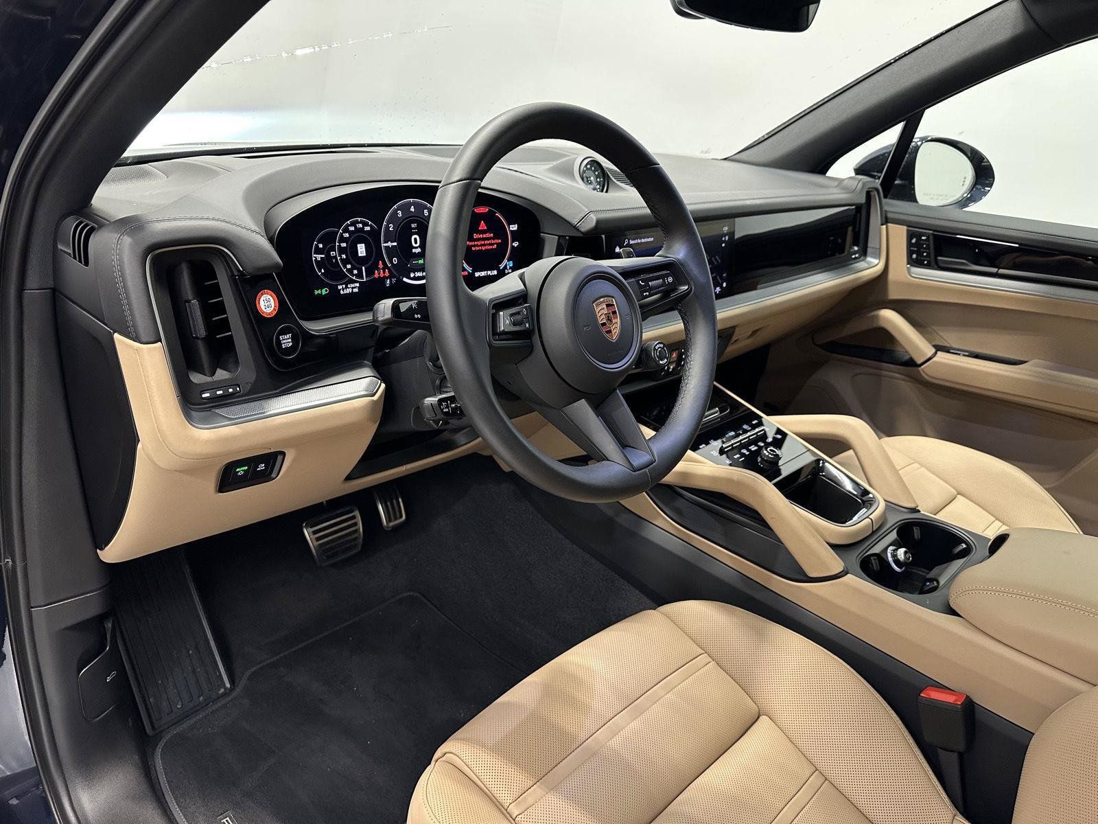 Certified 2026 Porsche Cayenne S AWD/4WD image 4