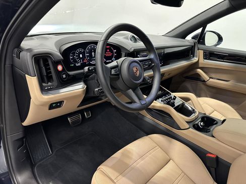 Used 2026 Porsche Cayenne S AWD/4WD image 4