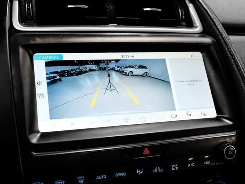 Used 2018 Jaguar E-PACE S AWD/4WD image 23