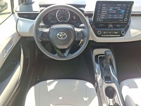 Used 2021 Toyota Corolla LE w/ Carpet Mat Package (TMS) FWD image 21