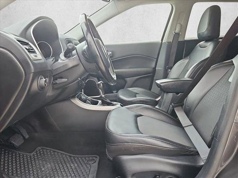 Used 2019 Jeep Compass Latitude w/ Cold Weather Group image 16