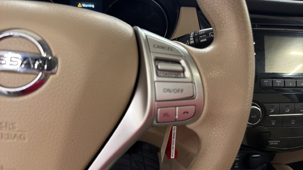 Used 2015 Nissan Rogue S w/ S Family Package FWD image 15