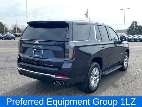 Used 2025 Chevrolet Tahoe Premier RWD image 3