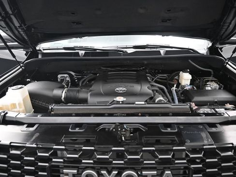 Certified 2020 Toyota Tundra TRD Pro AWD/4WD image 36
