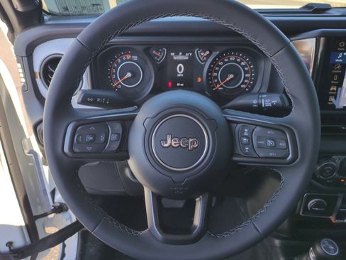 New 2026 Jeep Gladiator Sport image 9