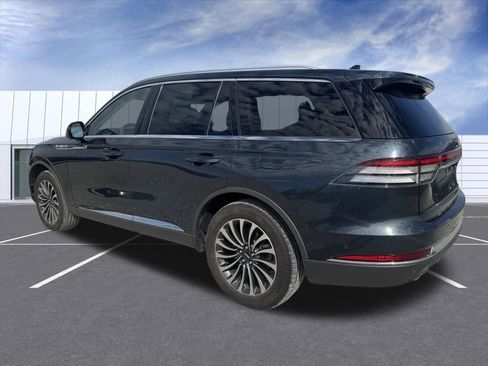 Used 2021 Lincoln Aviator Reserve w/ Equipment Group 201A image 4