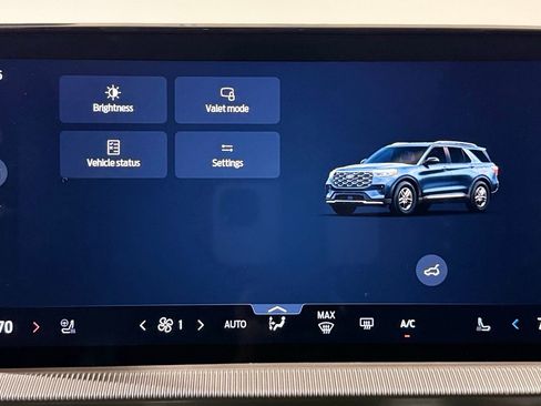 Used 2025 Ford Explorer Active w/ Active Comfort Package image 84