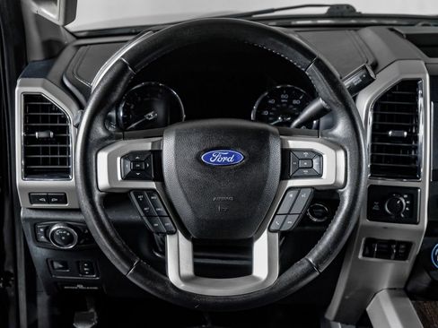 Used 2020 Ford F250 Lariat image 17