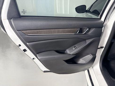 Used 2021 Honda Accord EX-L image 26