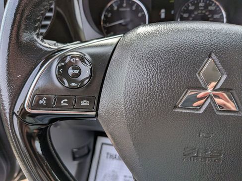 Used 2020 Mitsubishi Outlander SE FWD image 49