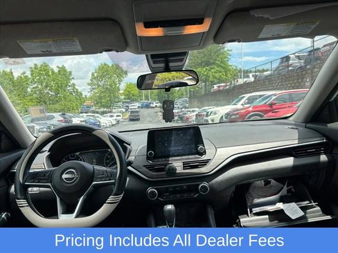Used 2023 Nissan Altima 2.5 SV FWD image 7