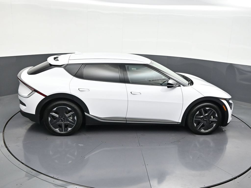 Used 2025 Kia EV6 Light RWD image 25