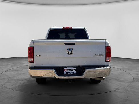 Used 2022 RAM 1500 Classic SLT AWD/4WD image 8
