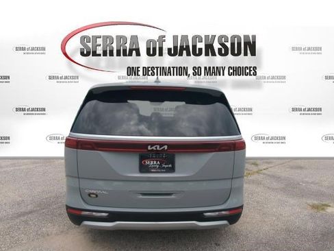 Certified 2024 Kia Carnival EX FWD image 7