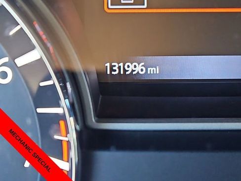 Used 2017 Nissan Pathfinder SL w/ SL Tech Package image 21