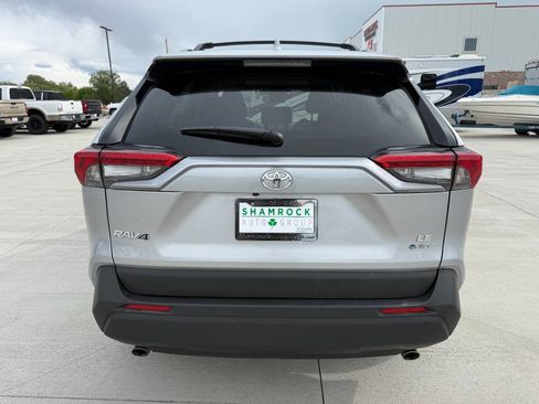 Used 2025 Toyota RAV4 LE AWD/4WD image 4