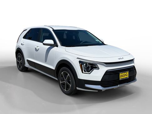 New 2026 Kia Niro LX FWD image 7