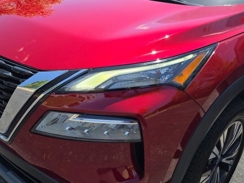 Used 2023 Nissan Rogue SV FWD image 28