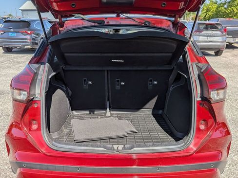 Certified 2021 Nissan Kicks SR w/ SR Premium Package FWD image 28