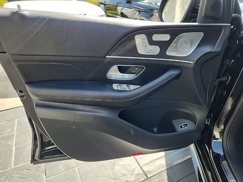 Used 2025 Mercedes-Benz GLE 350 4MATIC image 29