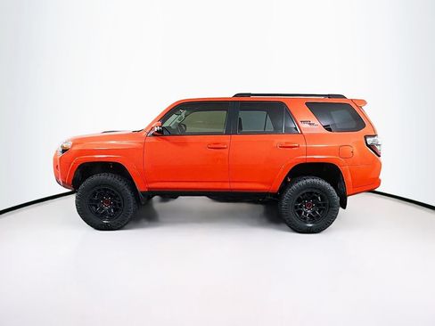 Used 2024 Toyota 4Runner TRD Off-Road Premium w/ Moonroof Package AWD/4WD image 4