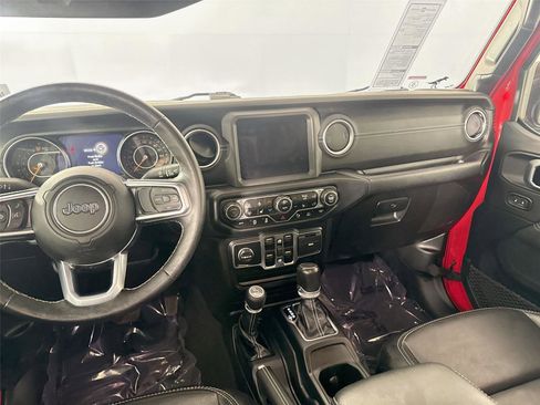Used 2020 Jeep Gladiator Overland image 38