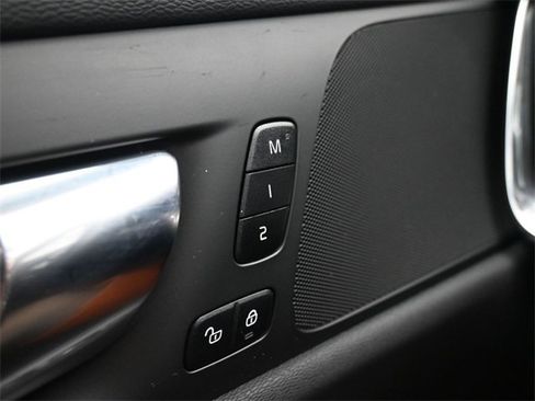 Used 2023 Volvo S60 B5 Plus w/ Climate Package image 29