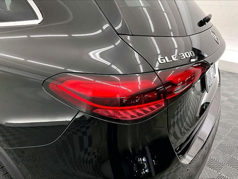 Used 2026 Mercedes-Benz GLC 300 image 27