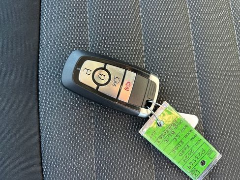 Used 2024 Ford Edge SE w/ Black Appearance Package image 29