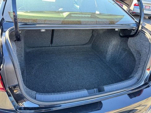 Used 2024 Volkswagen Jetta SE image 17