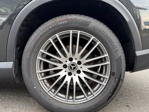 Used 2026 Mercedes-Benz GLC 300 4MATIC image 11