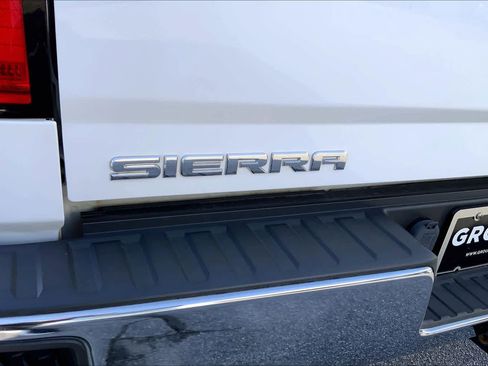Used 2018 GMC Sierra 1500 2WD Crew Cab w/ Sierra Convenience Package image 28