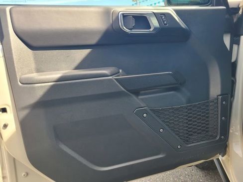 Certified 2025 Ford Bronco Badlands image 16