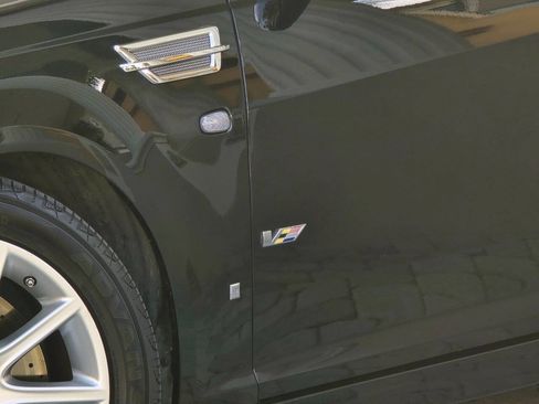 Used 2009 Cadillac STS V image 4