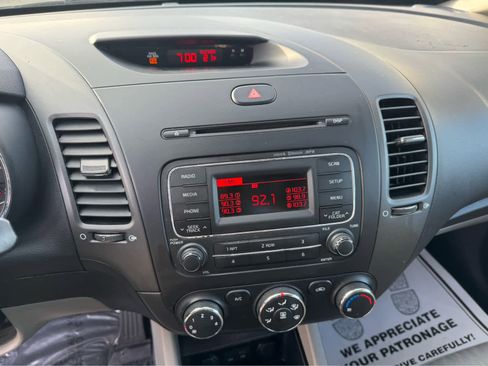 Used 2015 Kia Forte LX image 21