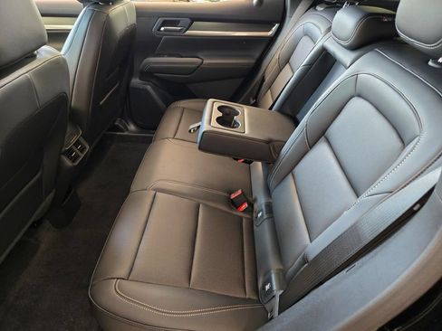 New 2027 GMC Terrain Elevation w/ Elevation Premium Package AWD/4WD image 27