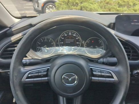 Used 2021 MAZDA MAZDA3 s FWD image 28