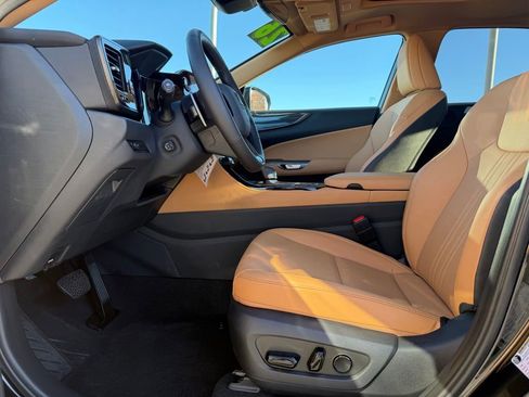 Used 2026 Lexus NX 350 AWD w/ Premium Package image 12