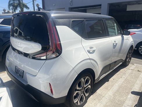 Used 2025 Kia Soul EX FWD image 3