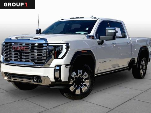 Used 2025 GMC Sierra 2500 Denali w/ Denali Reserve Package AWD/4WD image 1