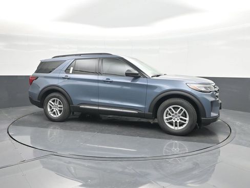 New 2025 Ford Explorer Active image 11