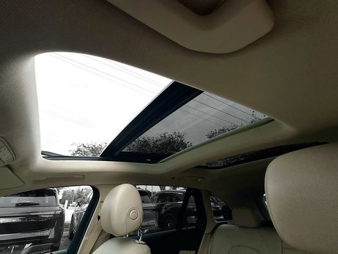 Used 2021 Mercedes-Benz GLC 300 GLC 300 w/ Premium Package image 21