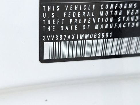 Used 2021 Volkswagen Tiguan SE w/ Panoramic Sunroof Package FWD image 22