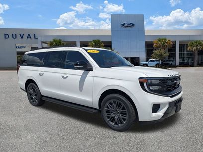 New 2026 Ford Expedition Max Platinum w/ Stealth Appearance Package