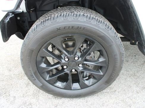 Used 2021 Jeep Wrangler Unlimited Sahara AWD/4WD image 10