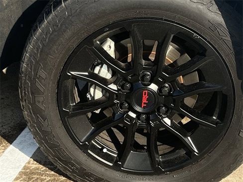 Used 2023 Toyota Tundra Limited image 10