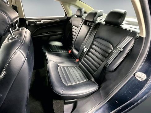 Used 2020 Ford Fusion SEL FWD image 20